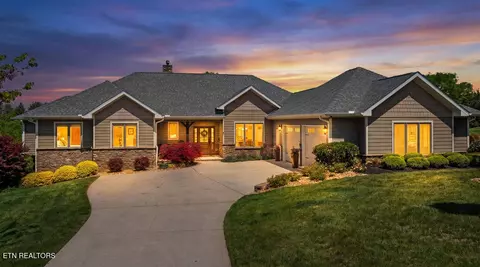 191 Thunder Ridge Dr, Vonore, TN 37885