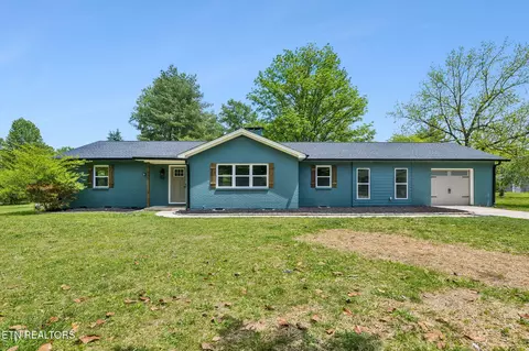 114 Lone Oak Dr, Harriman, TN 37748