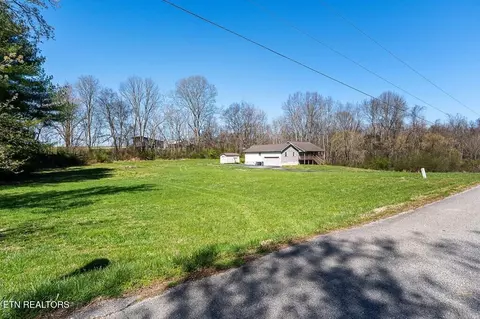 668 Webbs Camp Rd, Walling, TN 38587 photo 10