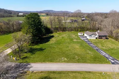 668 Webbs Camp Rd, Walling, TN 38587 photo 7