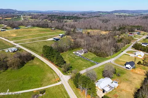 668 Webbs Camp Rd, Walling, TN 38587 photo 3