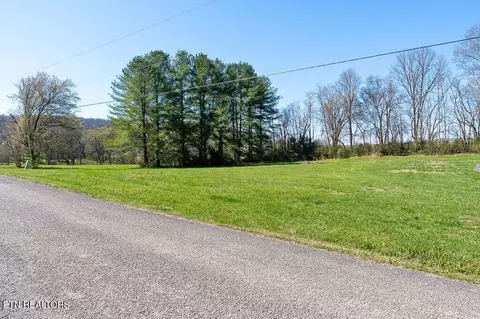 668 Webbs Camp Rd, Walling, TN 38587 photo 11