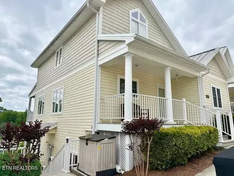 179 N Deer Village Ln #56-B, La Follette, TN 37766