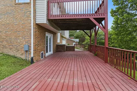 Exterior - 262 Cresent St, Harrogate, TN 37752 photo 5 of 8