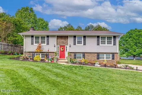 7808 Hallsdale Rd, Knoxville, TN 37938