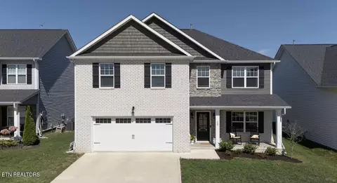 127 Songberry St, Oak Ridge, TN 37830
