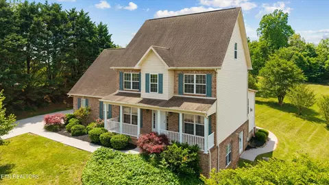 1117 Amber Glades Ln, Knoxville, TN 37922