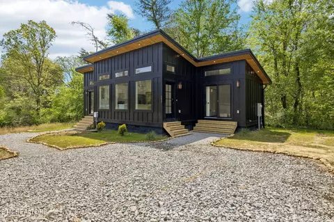 157 Dwellings Dr, Tracy City, TN 37387