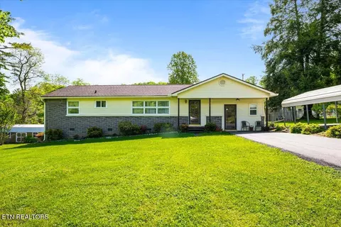 212 Sunset Dr, La Follette, TN 37766