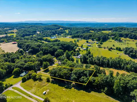 View/Area - 8518 Coppock Rd, Corryton, TN 37721 photo 2 of 2