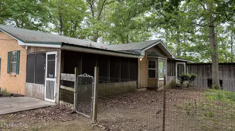 Exterior - 8518 Coppock Rd, Corryton, TN 37721 photo 3 of 8