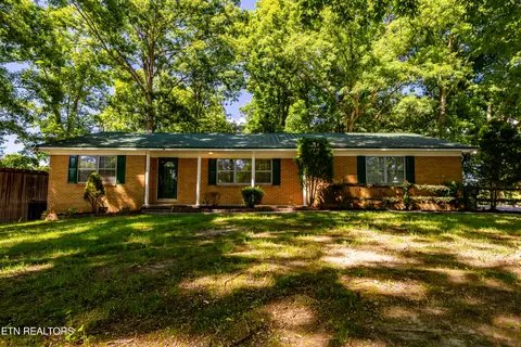 Exterior - 8518 Coppock Rd, Corryton, TN 37721 photo 3 of 10