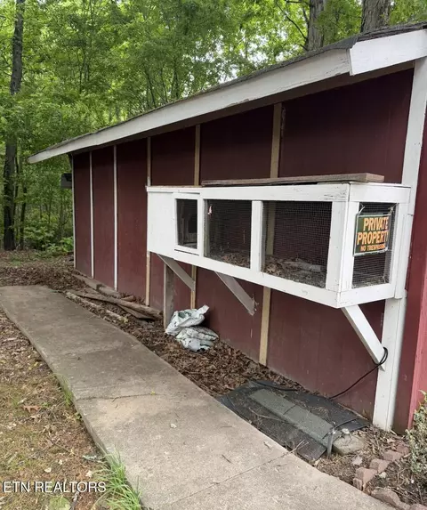 Exterior - 8518 Coppock Rd, Corryton, TN 37721 photo 8 of 8