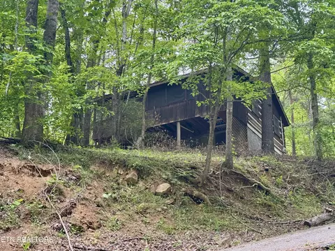 2340 Avon Cir, Sevierville, TN 37876