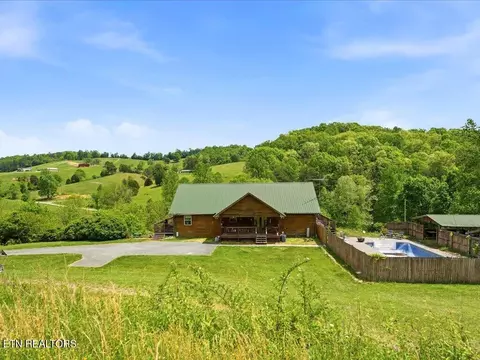 151 Rolen Rd, New Tazewell, TN 37825