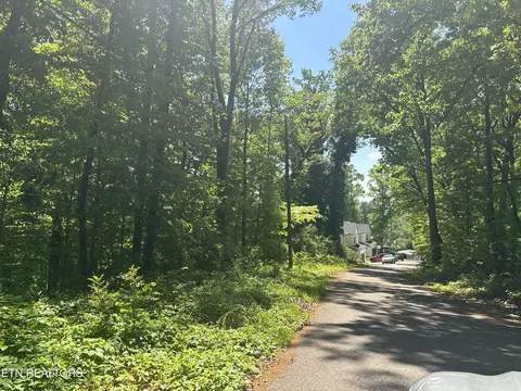 1170 SW Navy Dr, Knoxville, TN 37920