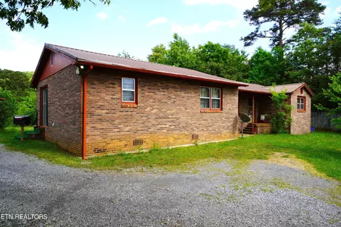 412 Jimtown Rd, Newport, TN 37821