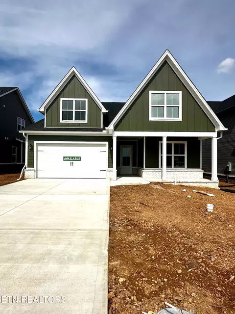 2504 Maroon Bells Rd, Knoxville, TN 37932