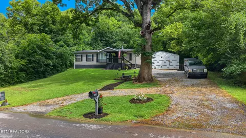 454 Duncan St, Newport, TN 37821