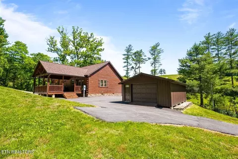542 Whitman Hollow Rd, La Follette, TN 37766