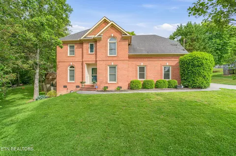 817 Tate Trotter Rd, Powell, TN 37849