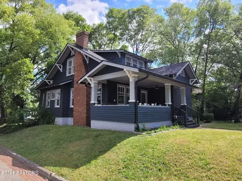205 Leonard Pl, Knoxville, TN 37917