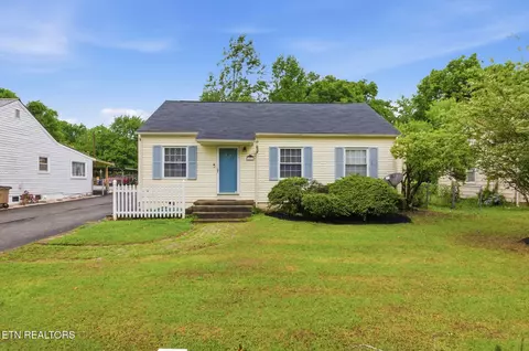 3113 Boright Dr, Knoxville, TN 37917