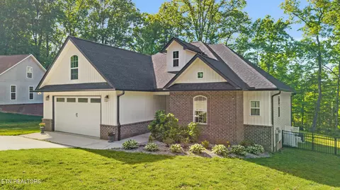 212 Nicoma Cir, Loudon, TN 37774