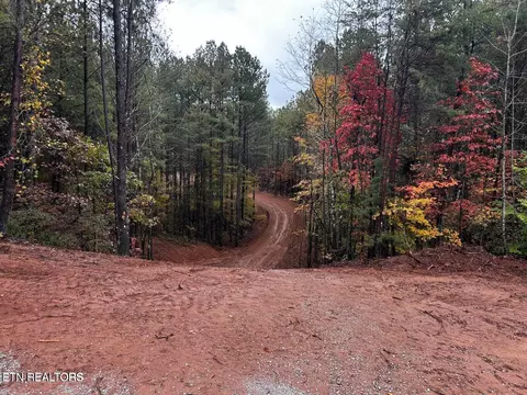 30 Ballplay Road, Madisonville, TN 37354