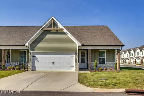 428 Creekside Way, Lenoir City, TN 37771