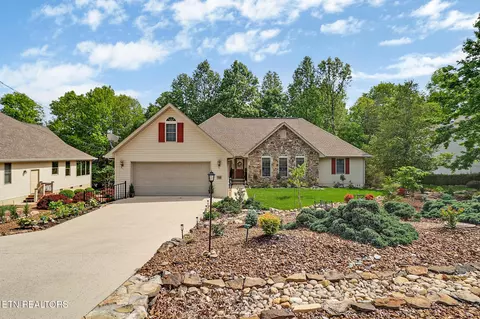 118 Cathedral Dr, Crossville, TN 38558