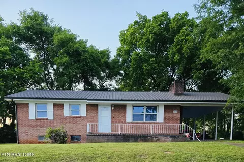 1010 W Morris St, Sweetwater, TN 37874