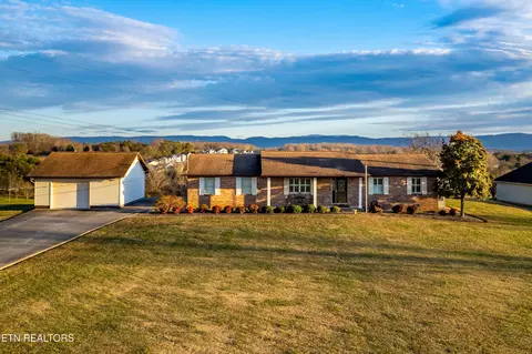 3526 Ridgeway Tr, Maryville, TN 37801