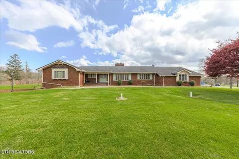 186 Shetland Rd, La Follette, TN 37766