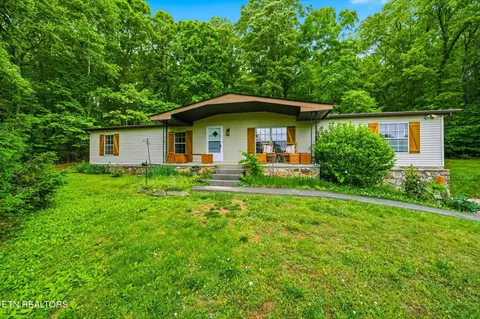 1440 Oren White Rd, Lenoir City, TN 37771