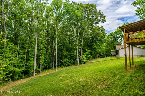 Exterior - 202 Skyline Ln, Powell, TN 37849 photo 11 of 11