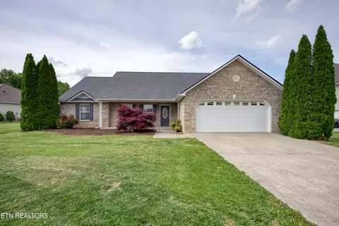 8413 Reality Ln, Corryton, TN 37721