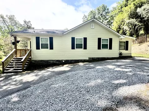 130 Crescent Rd, Norris, TN 37828