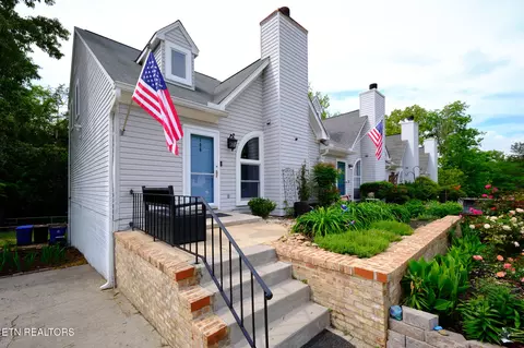 106 Hanover Pl, Oak Ridge, TN 37830