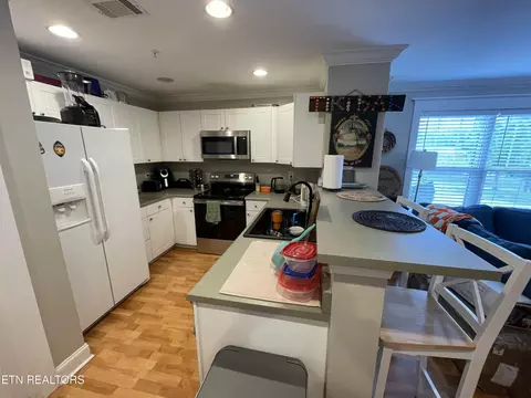 1121 Tree Top Way 1421, Knoxville, TN 37920