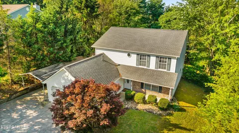 8215 Foxworth Tr, Powell, TN 37849