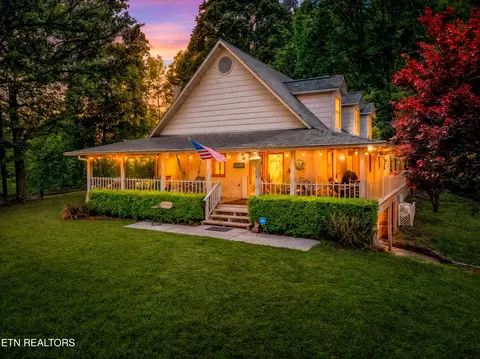 1043 Reagan Springs Rd, Townsend, TN 37882
