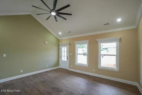 Living - 5129 Gregory Rd, Greenback, TN 37742 photo 1 of 1