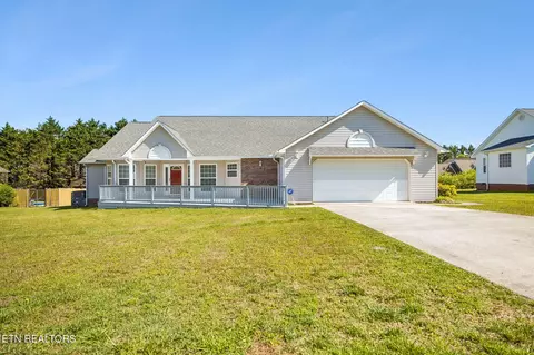 110 Wind Chase Dr, Madisonville, TN 37354