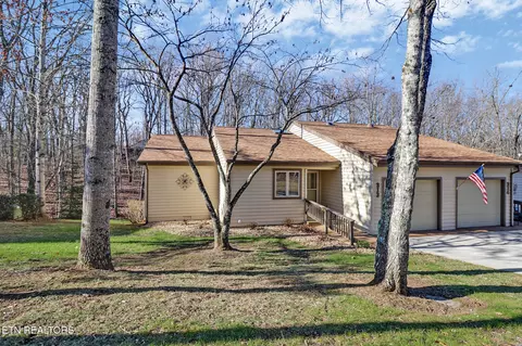 313 Lake Catherine Cir, Crossville, TN 38558