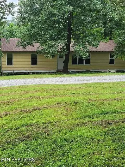 465 Sunset Ridge Ln, Hilham, TN 38568