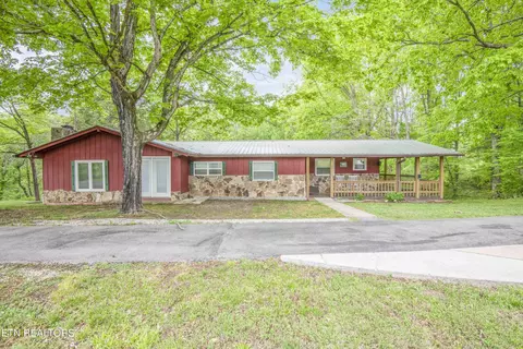 355 Eli Ln, Oneida, TN 37841