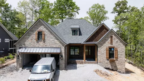 232 Forest Hill Dr, Crossville, TN 38558