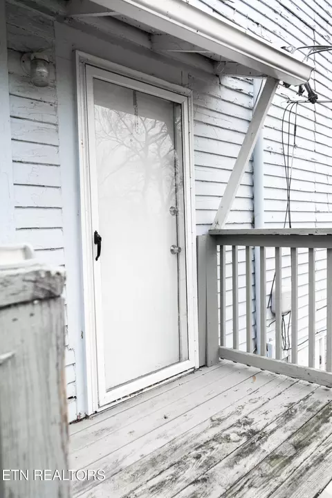 1709 E 5th Ave, Knoxville, TN 37917
