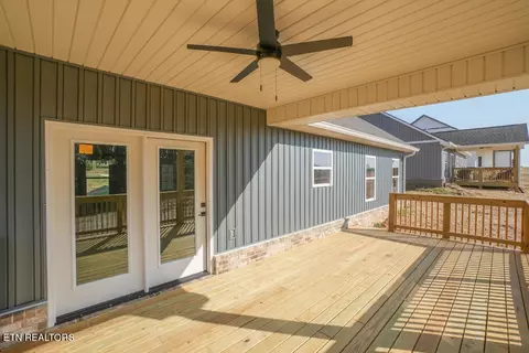 Exterior - 5145 Gregory Rd, Greenback, TN 37742 photo 5 of 8